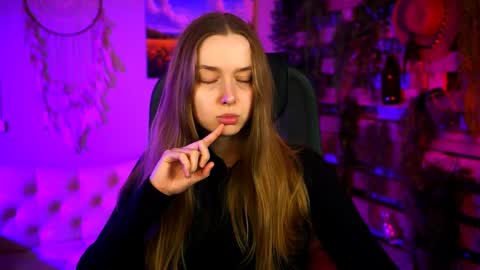Jennifer online show from May 18, 2026, 7:41 pm