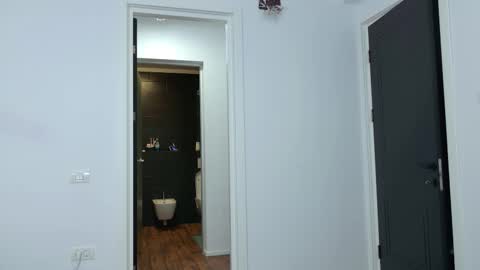 Jenny online show from November 25, 2025, 8:53 pm