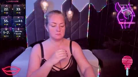 Jennifer online show from November 10, 2025, 2:54 am