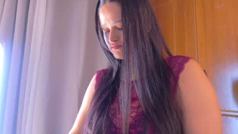 Jennifer vega  online show from April 28, 2026, 3:11 am