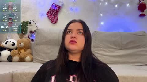 Mila online show from January 4, 2025, 9:20 pm