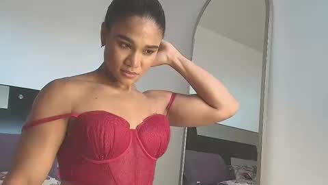 Snapshot of jennmullatta_ chatting on January 8, 2026, 6:32 pm Jenn online show from January 8, 2026, 6:32 pm