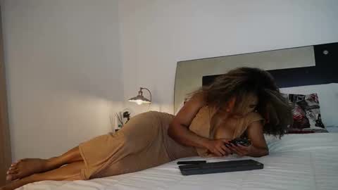 Snapshot of jennmullatta_ chatting on May 27, 2026, 4:04 pm Jenn online show from May 27, 2026, 4:04 pm