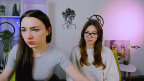 Snapshot of jenny_donne chatting on March 17, 2026, 6:06 am jenny_donne online show from March 17, 2026, 6:06 am