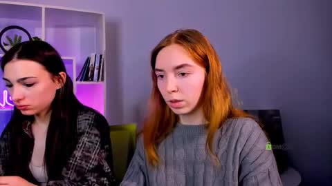 Snapshot of jenny_donne chatting on March 22, 2026, 7:01 am jenny_donne online show from March 22, 2026, 7:01 am