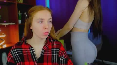 Snapshot of jenny_donne chatting on March 29, 2026, 5:29 am jenny_donne online show from March 29, 2026, 5:29 am