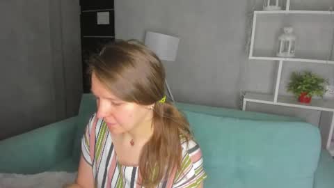 Snapshot of jenny_jimmy chatting on June 18, 2026, 9:25 am Jenny online show from June 18, 2026, 9:25 am