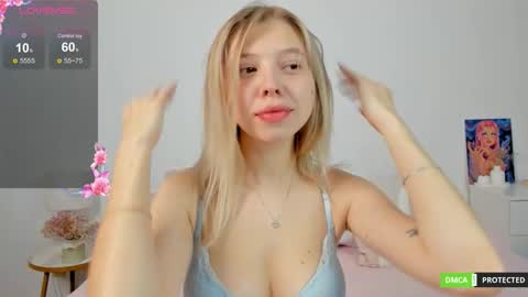 Jenny online show from September 12, 2025, 6:52 pm