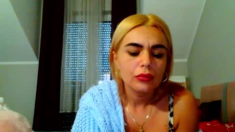 Jenny online show from December 12, 2024, 11:18 am