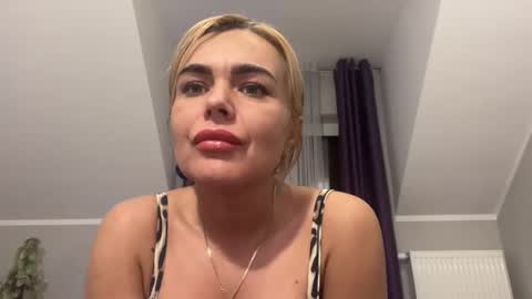 Jenny online show from January 22, 2025, 11:56 am