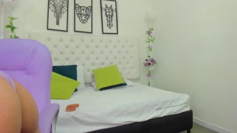 Snapshot of jenny_stark chatting on March 5, 2025, 10:54 pm jenny_stark online show from March 5, 2025, 10:54 pm