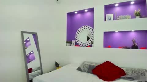 jenny_towers online show from November 23, 2025, 7:02 pm