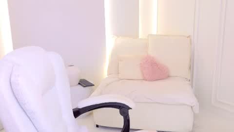 JENNY online show from July 13, 2026, 5:32 am
