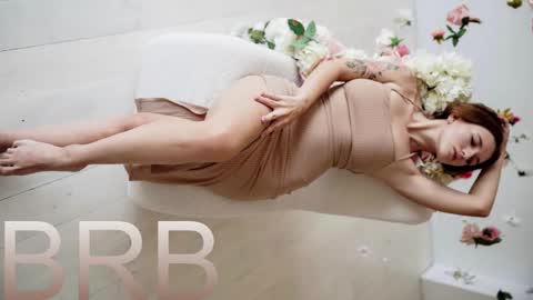 Snapshot of jennydens chatting on October 28, 2025, 4:53 pm Jenny NO Nude online show from October 28, 2025, 4:53 pm