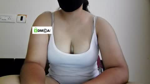 Jenny online show from June 8, 2026, 4:13 am