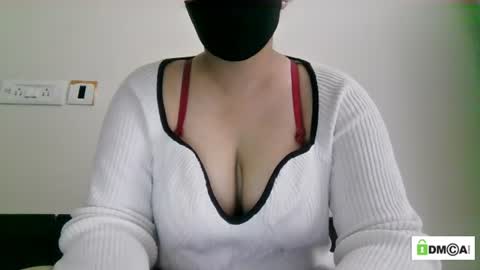 Jenny online show from June 18, 2026, 4:35 am