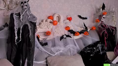 Jenny Ferguson online show from October 28, 2025, 6:10 pm