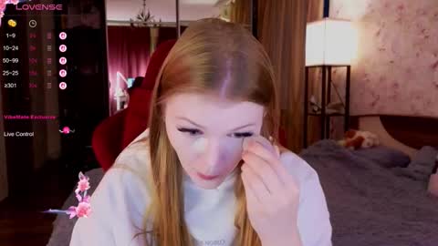 Snapshot of jennykiss11 chatting on October 12, 2025, 3:00 pm your dream online show from October 12, 2025, 3:00 pm