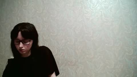 JennyOlset online show from December 16, 2025, 7:13 am