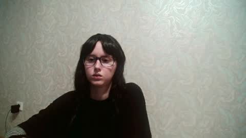 JennyOlset online show from June 17, 2026, 3:57 pm