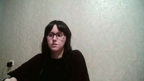 JennyOlset online show from June 18, 2026, 8:47 am