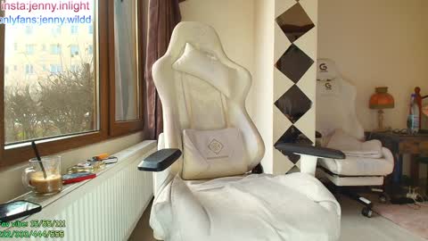 infamous blondiechloe.             Jennyjennywildd online show from January 19, 2026, 7:23 am