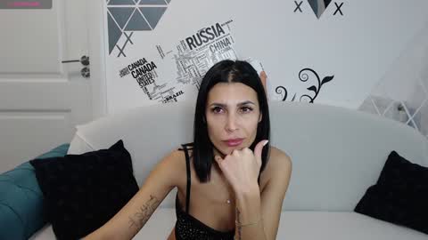 Jenny online show from January 23, 2025, 12:19 pm