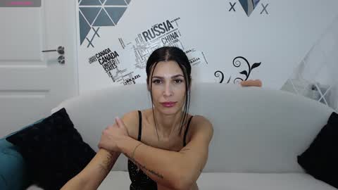 Jenny online show from February 3, 2025, 8:35 am