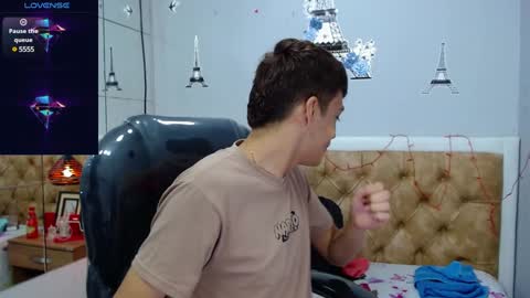 Snapshot of jeremias_1 chatting on February 4, 2025, 12:22 pm  JEREMIAS  online show from February 4, 2025, 12:22 pm