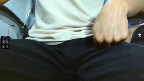 Snapshot of jeremias_1 chatting on October 28, 2025, 1:47 pm  JEREMIAS  online show from October 28, 2025, 1:47 pm