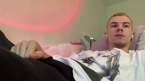Snapshot of jeremy1scott chatting on July 19, 2026, 6:28 am jeremy1scott online show from July 19, 2026, 6:28 am