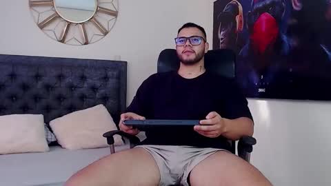 jeremy_blessd1 online show from February 18, 2025, 8:58 pm