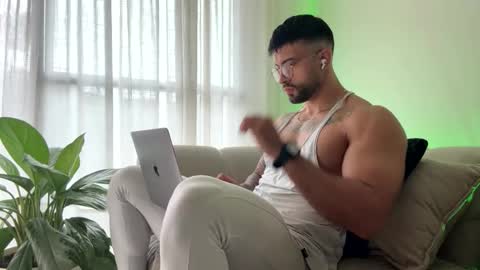 Snapshot of jeremy_harden chatting on June 7, 2026, 12:42 pm Jeremy online show from June 7, 2026, 12:42 pm
