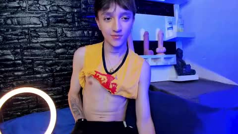 jero independent model online show from February 21, 2025, 5:24 am