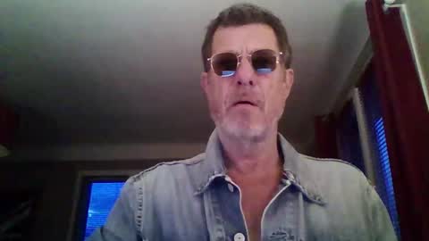 Snapshot of jerflor chatting on February 1, 2026, 5:11 pm jerflor online show from February 1, 2026, 5:11 pm