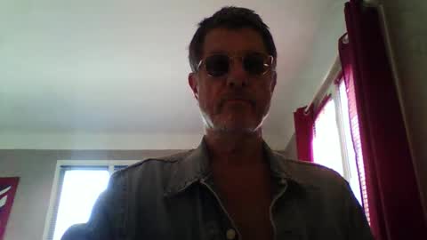 Snapshot of jerflor chatting on February 17, 2026, 12:23 pm jerflor online show from February 17, 2026, 12:23 pm