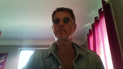 jerflor online show from April 23, 2026, 1:13 pm