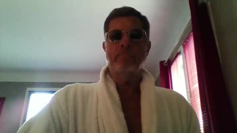 jerflor online show from May 10, 2026, 2:44 pm