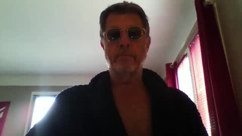jerflor online show from May 14, 2026, 9:38 am