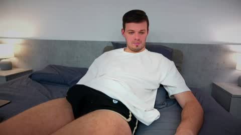 Snapshot of jerked_letto chatting on April 5, 2026, 11:07 am jerked_letto online show from April 5, 2026, 11:07 am