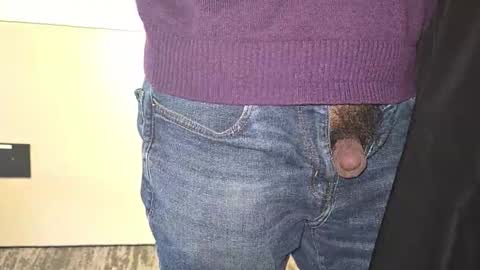 Snapshot of jerker_fan chatting on January 7, 2026, 9:06 pm jerker_fan online show from January 7, 2026, 9:06 pm