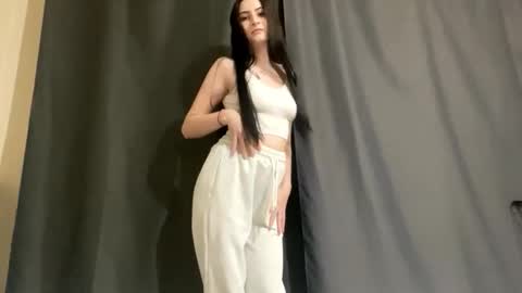 Alisa online show from February 10, 2026, 5:06 pm