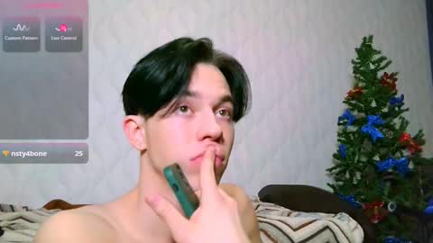 Snapshot of jerrybomb_ chatting on January 7, 2025, 5:01 am Jerrybomb online show from January 7, 2025, 5:01 am