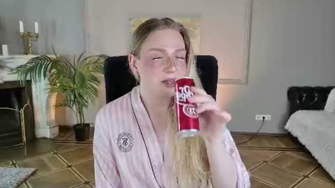 jes_solar online show from July 3, 2026, 8:59 pm