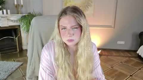 jes_solar online show from July 5, 2026, 4:19 am