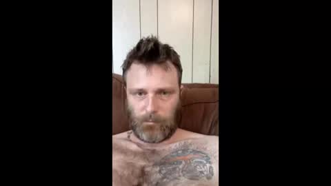 Snapshot of jescom87 chatting on May 18, 2026, 5:08 pm jescom87 online show from May 18, 2026, 5:08 pm