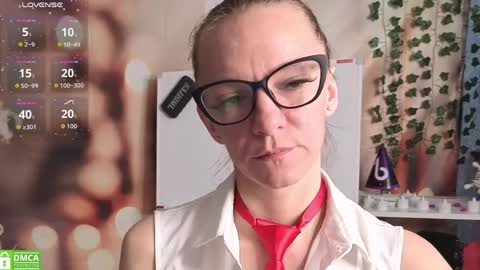 jesica_moon_peachyy online show from April 19, 2026, 2:44 am