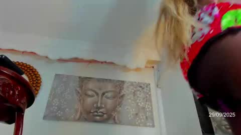 jesica_sanchez online show from September 30, 2025, 9:42 pm