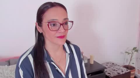 Snapshot of jess1ca_herrera chatting on April 22, 2026, 10:00 pm jessica herreraToday I will be your devil and you my victim online show from April 22, 2026, 10:00 pm