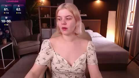 Snapshot of jess_marais chatting on September 21, 2025, 7:43 am Jess online show from September 21, 2025, 7:43 am